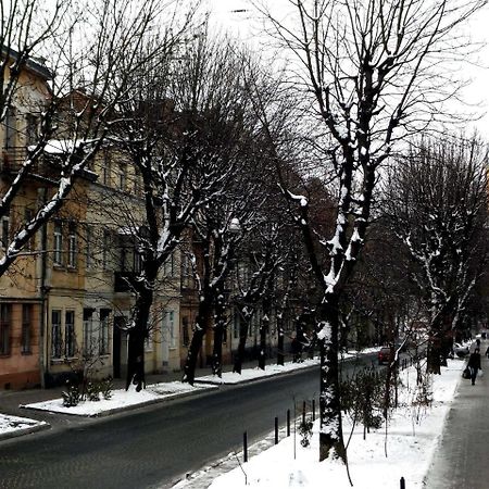 With Dom Studio Lviv Exterior photo